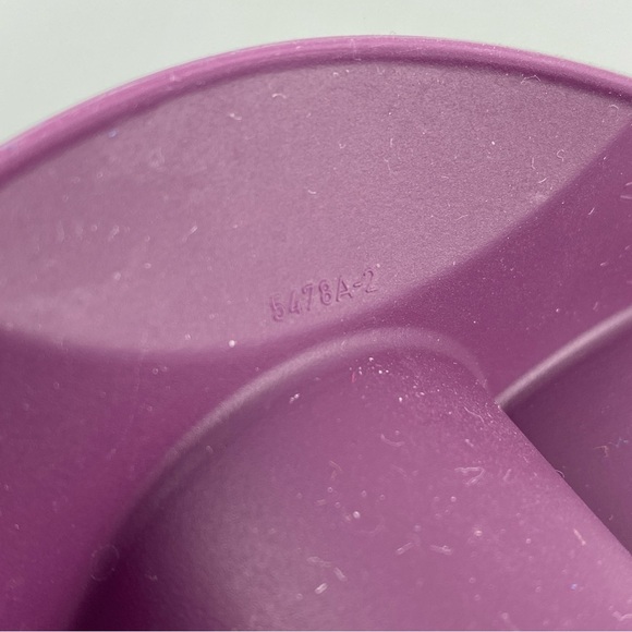 Tupperware Silicon Snowman Cake Pan / Mold Purple - Picture 6 of 8